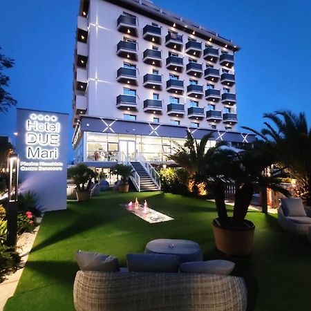 Hotel Due Mari & Spa Римини Экстерьер фото